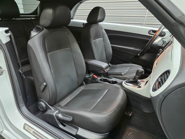 Used 2019 Volkswagen Beetle 2.0T FWD image 15