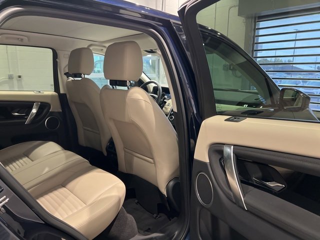 Used 2023 Land Rover Discovery Sport S image 44