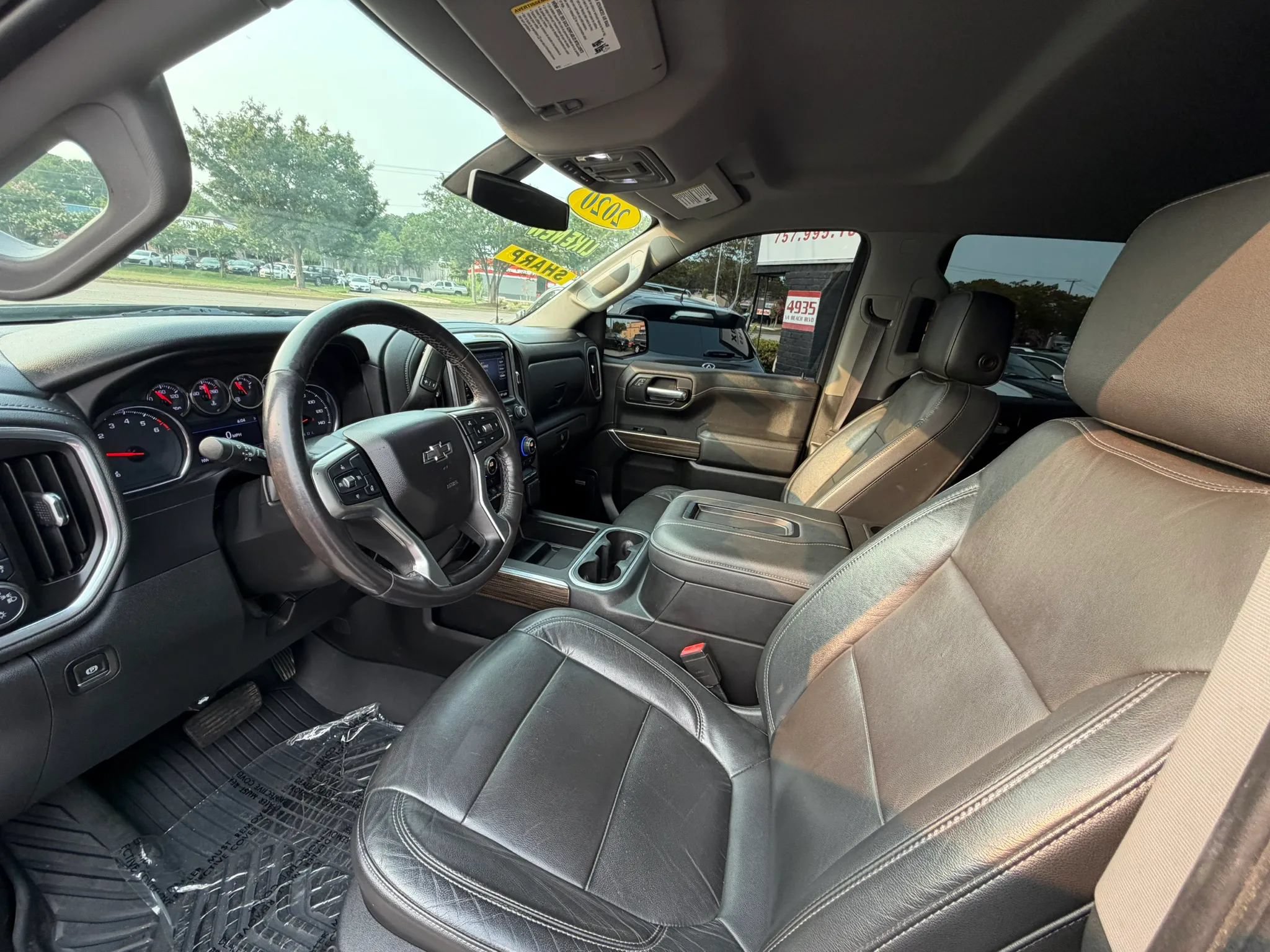 Used 2020 Chevrolet Silverado 1500 LT Trail Boss AWD/4WD image 10