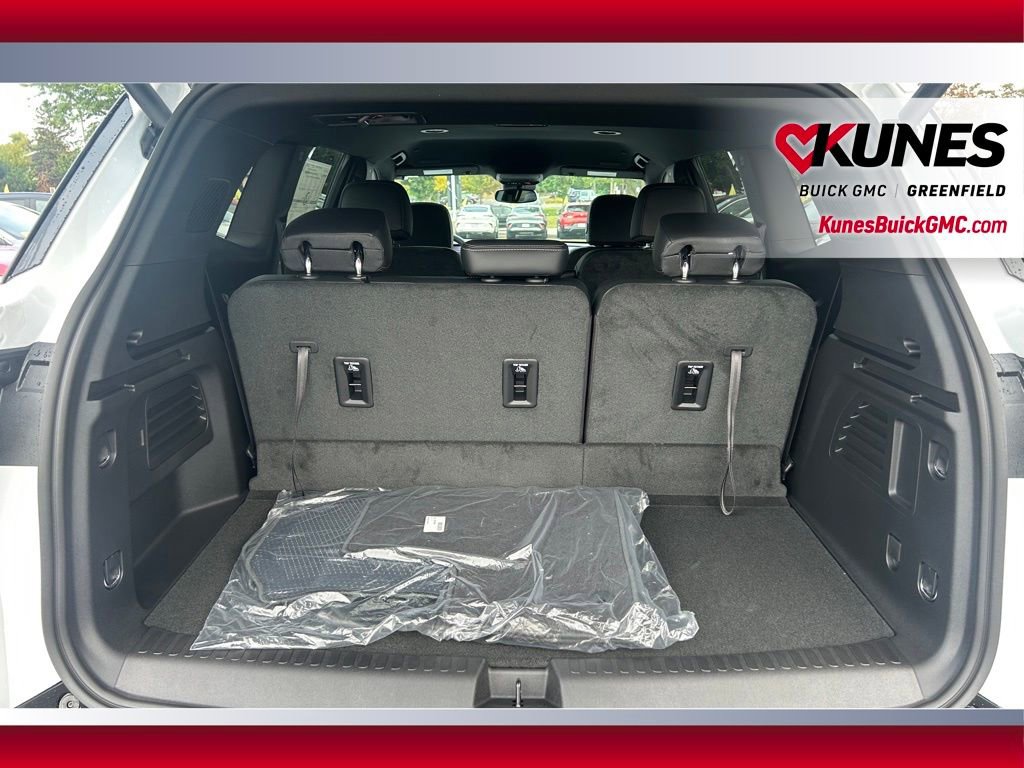 New 2026 Buick Enclave Sport Touring w/ LPO, Floor Liner Package image 12