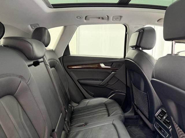 Used 2018 Audi Q5 2.0T Premium w/ Convenience Package AWD/4WD image 8