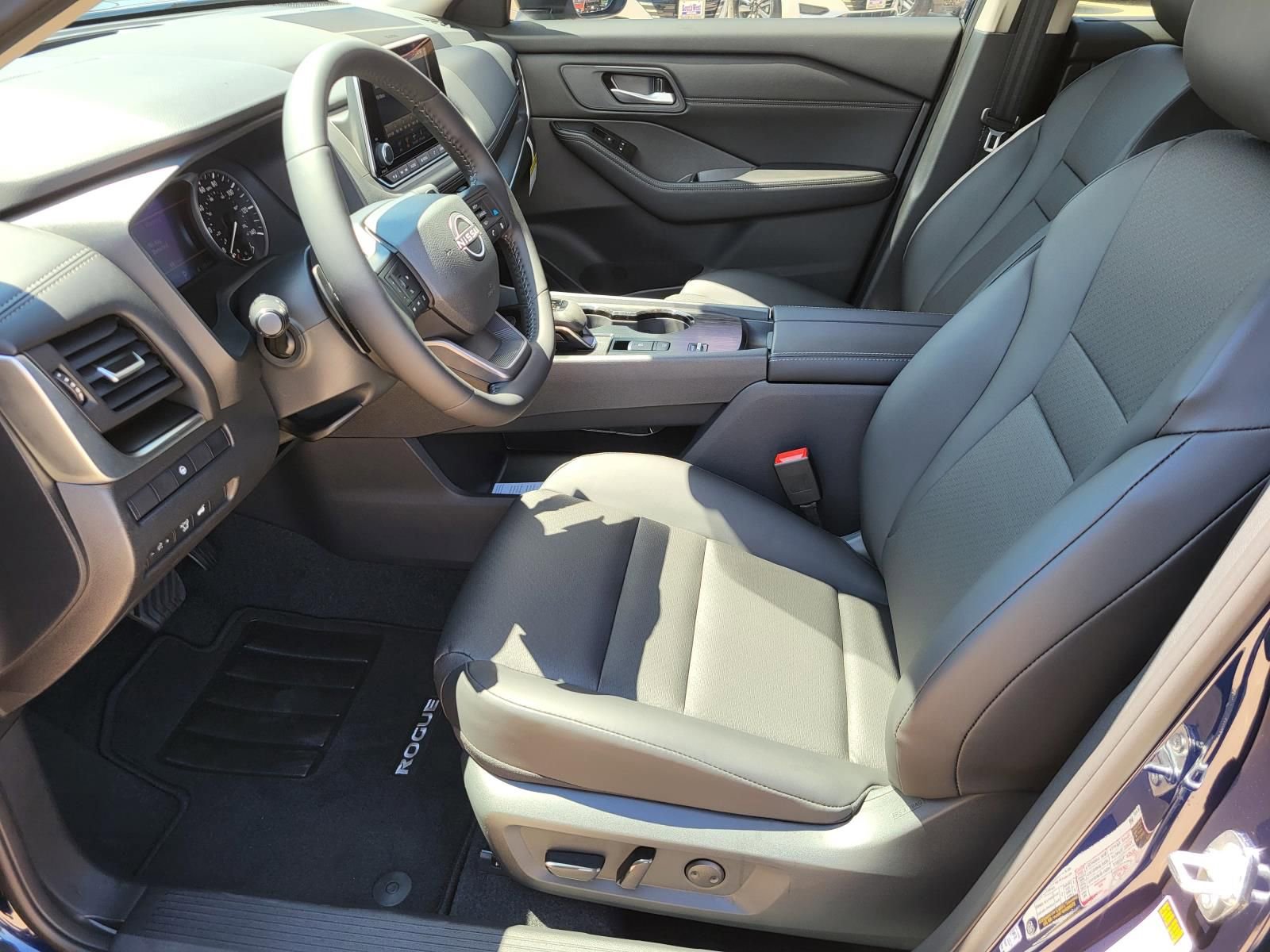 New 2026 Nissan Rogue SV image 18