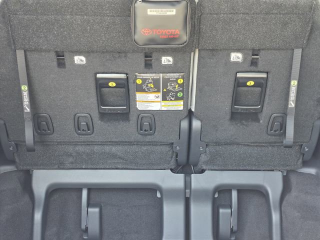 New 2026 Toyota Sienna XLE image 28