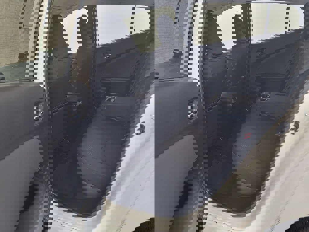 Used 2020 Toyota Prius LE image 22