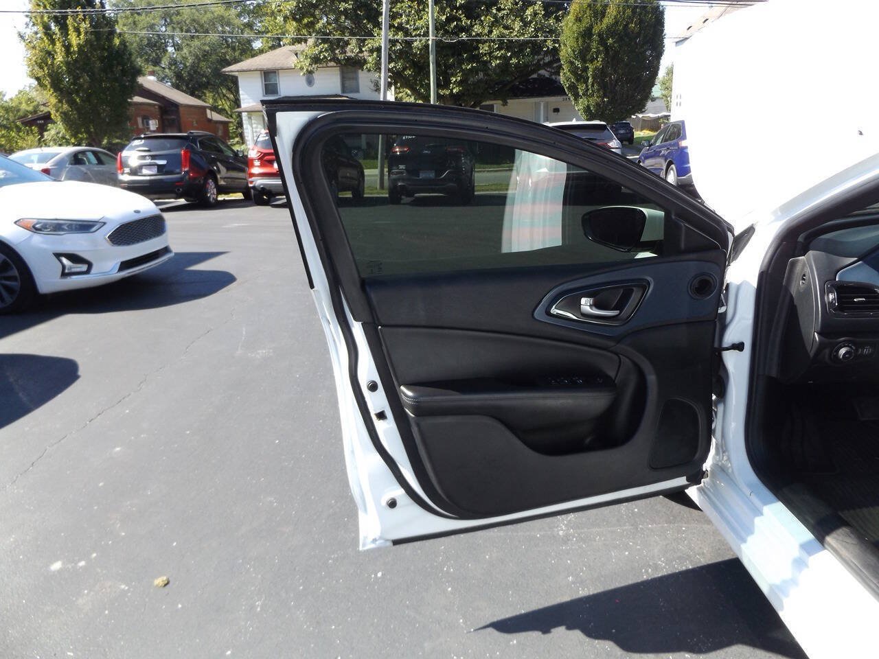 Used 2016 Chrysler 200 S AWD/4WD image 18