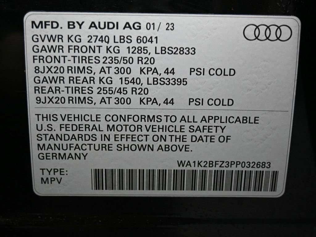 Used 2023 Audi Q4 e-tron Premium w/ Convenience Package image 41
