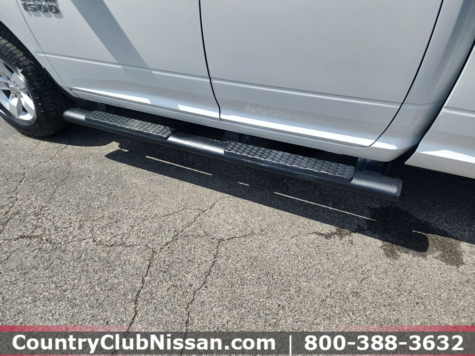 Used 2018 RAM 1500 Express AWD/4WD image 32