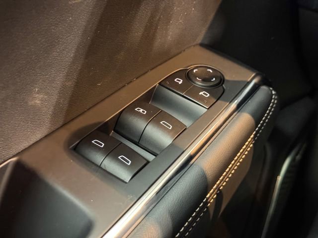 New 2025 GMC Acadia Elevation w/ Elevation Premium Package image 38