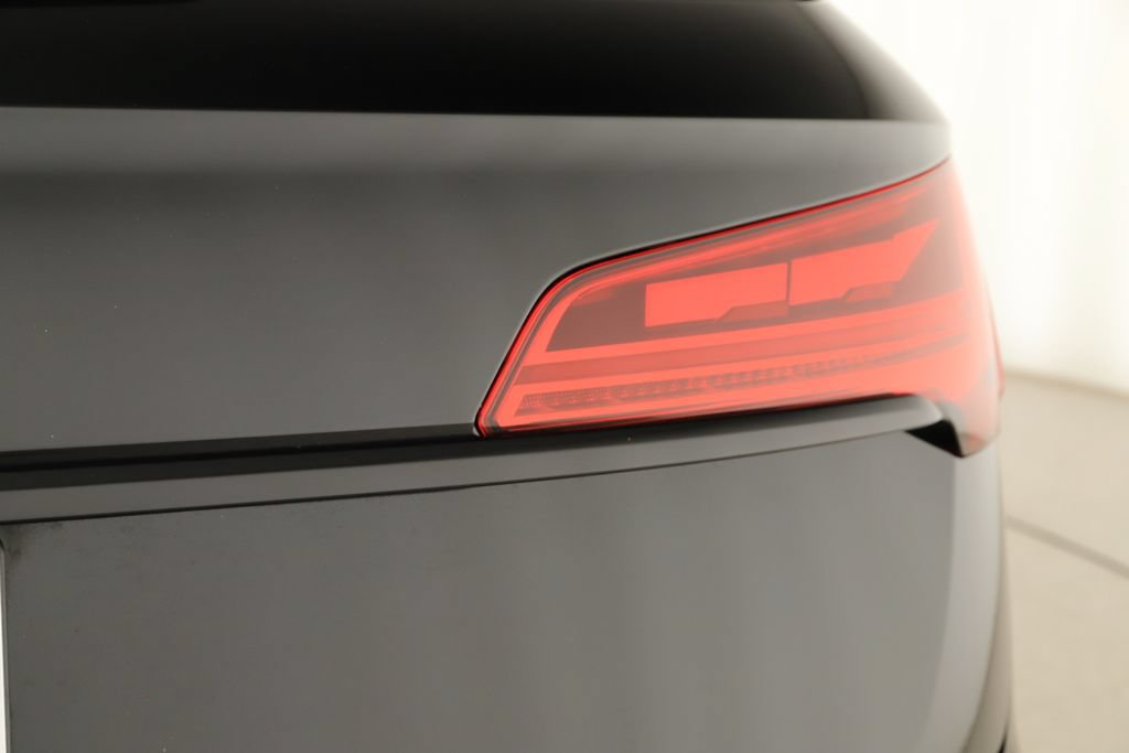 Certified 2022 Audi SQ5 Prestige w/ Prestige Package AWD/4WD image 30