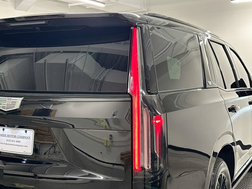 Used 2022 Cadillac Escalade Sport Platinum w/ LPO, ONYX Package AWD/4WD image 35