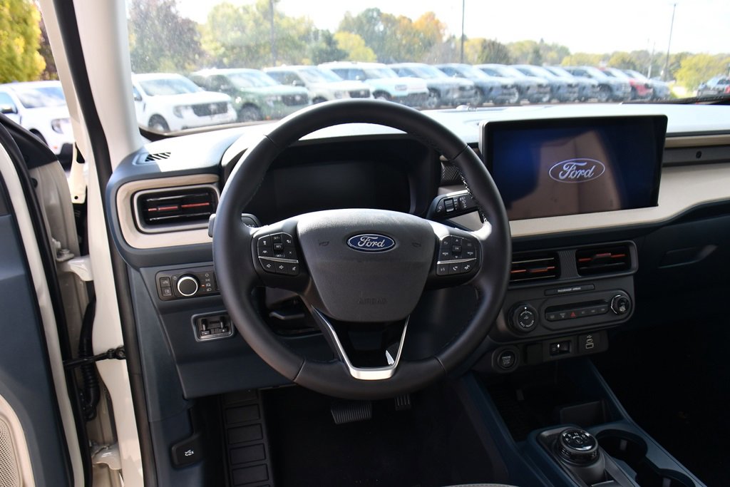 New 2025 Ford Maverick Lariat image 12