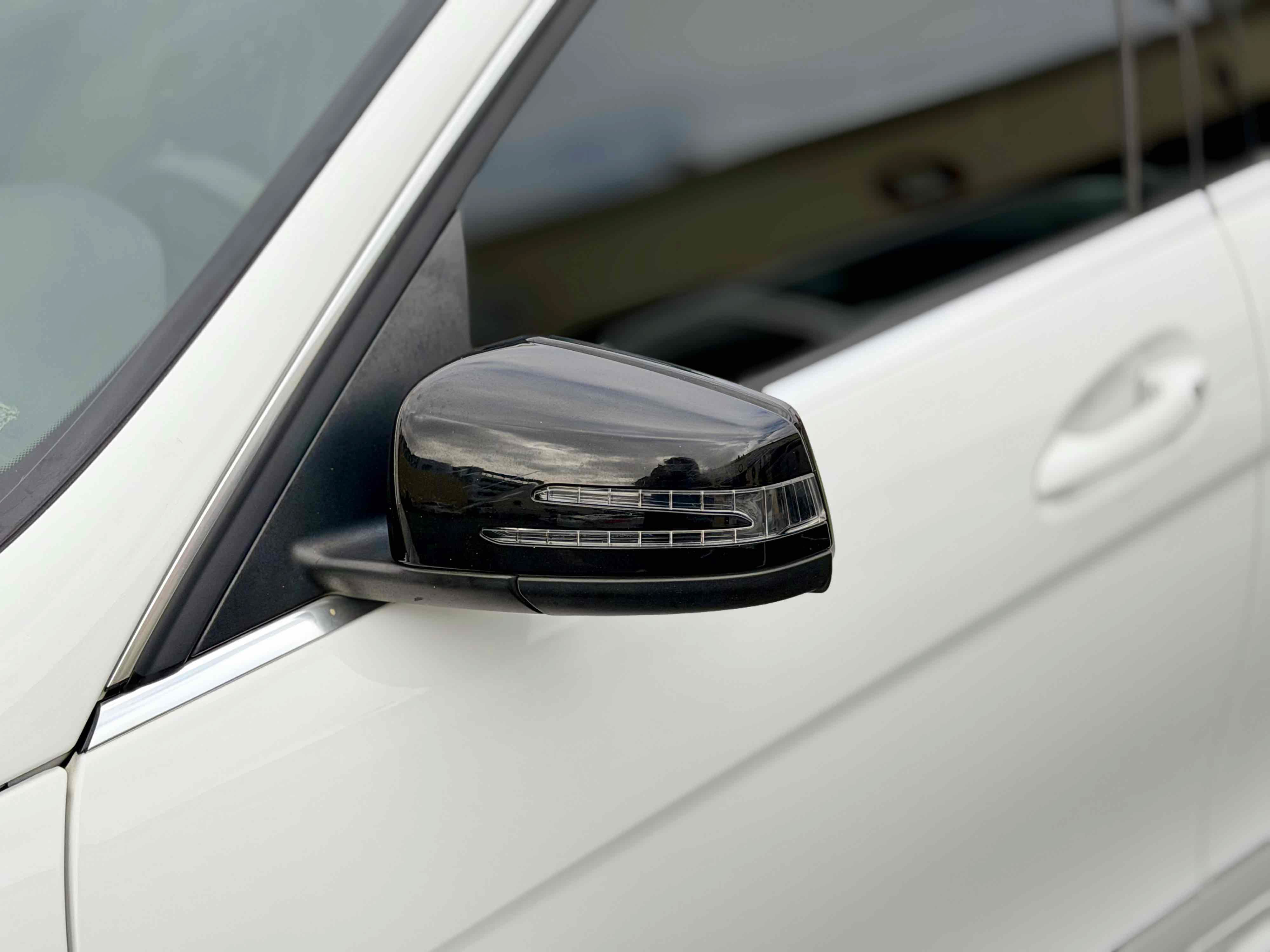 Used 2013 Mercedes-Benz C 250 Sedan w/ Premium 1 Pkg image 12