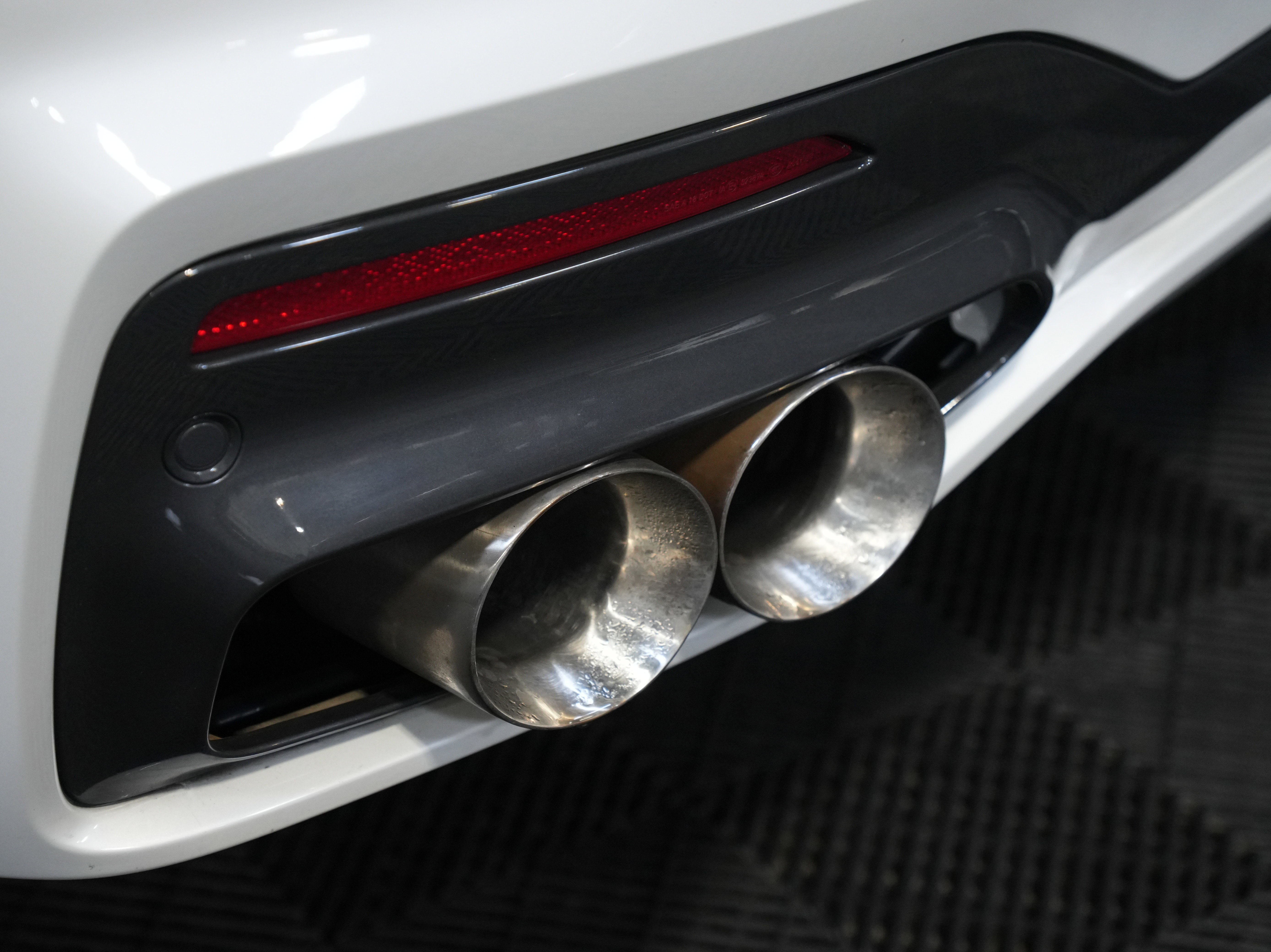 Used 2020 BMW 750i xDrive image 18