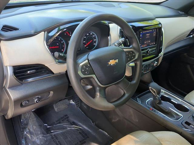 Used 2023 Chevrolet Traverse LS FWD image 10