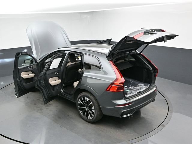 New 2026 Volvo XC60 B5 Plus w/ Protection Package Premier image 52
