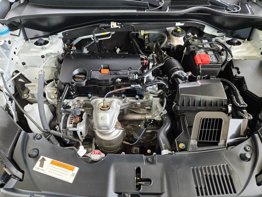 Certified 2025 Honda HR-V Sport image 31