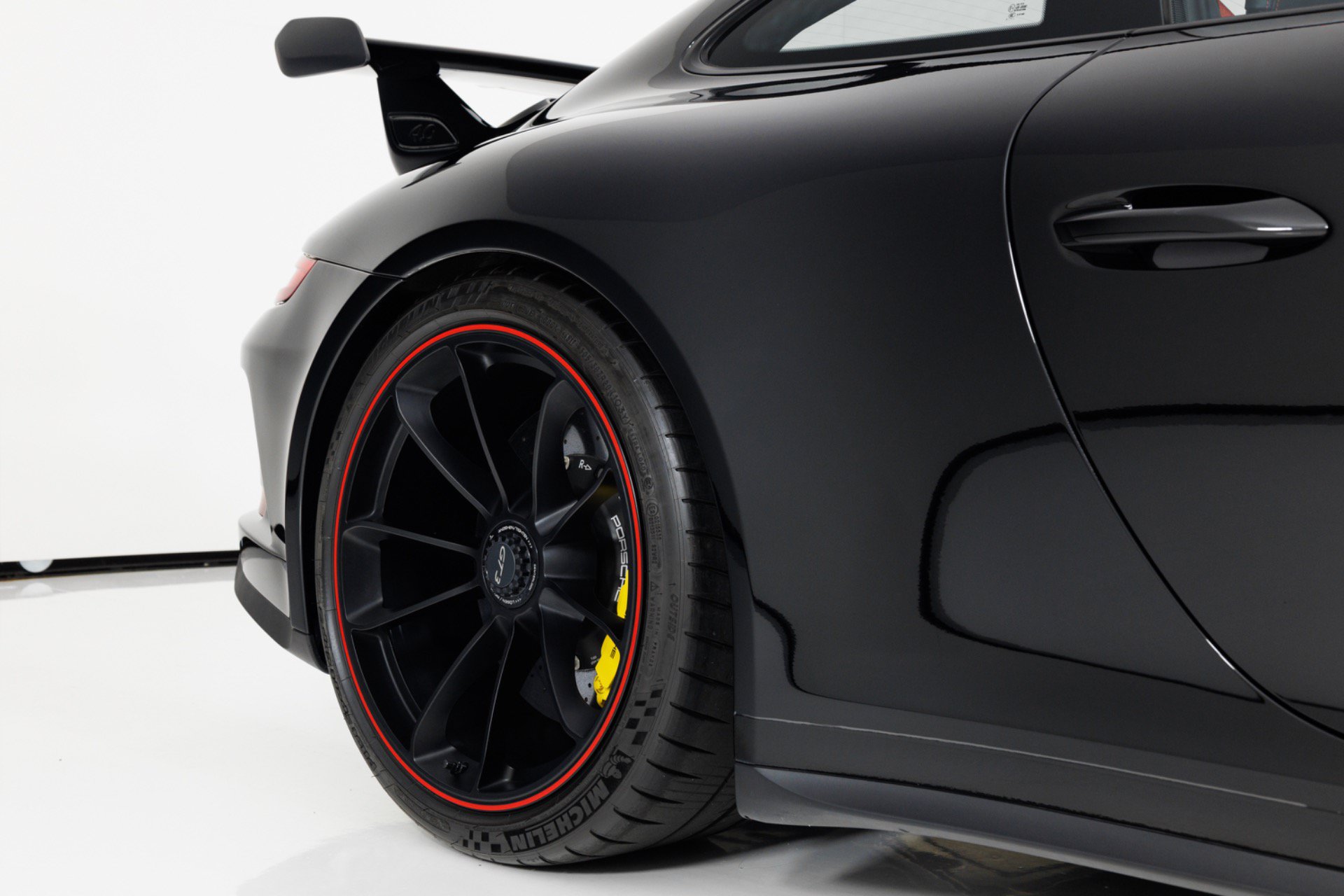 Used 2018 Porsche 911 GT3 RWD image 60