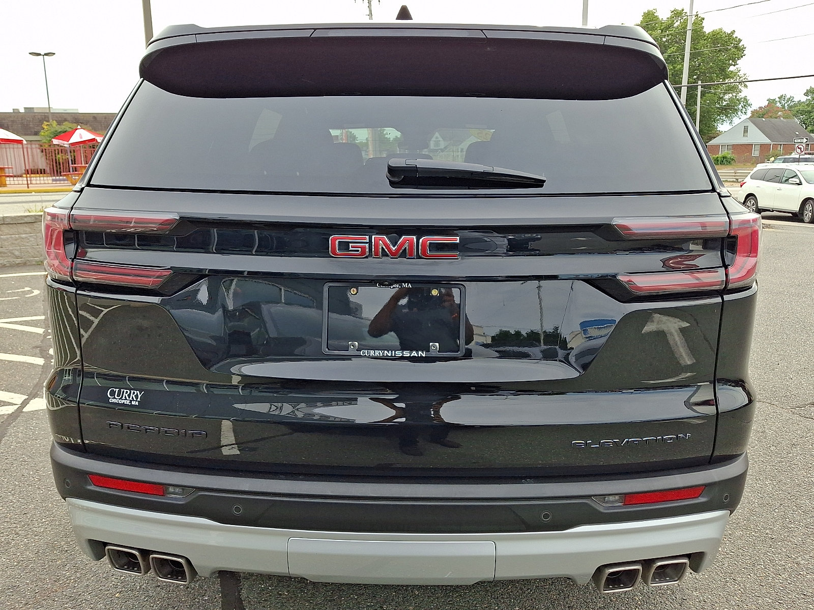 Used 2025 GMC Acadia Elevation AWD/4WD image 6