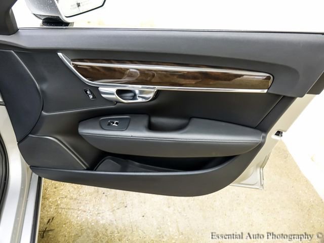 Used 2018 Volvo S90 T5 Momentum w/ Convenience Package image 24