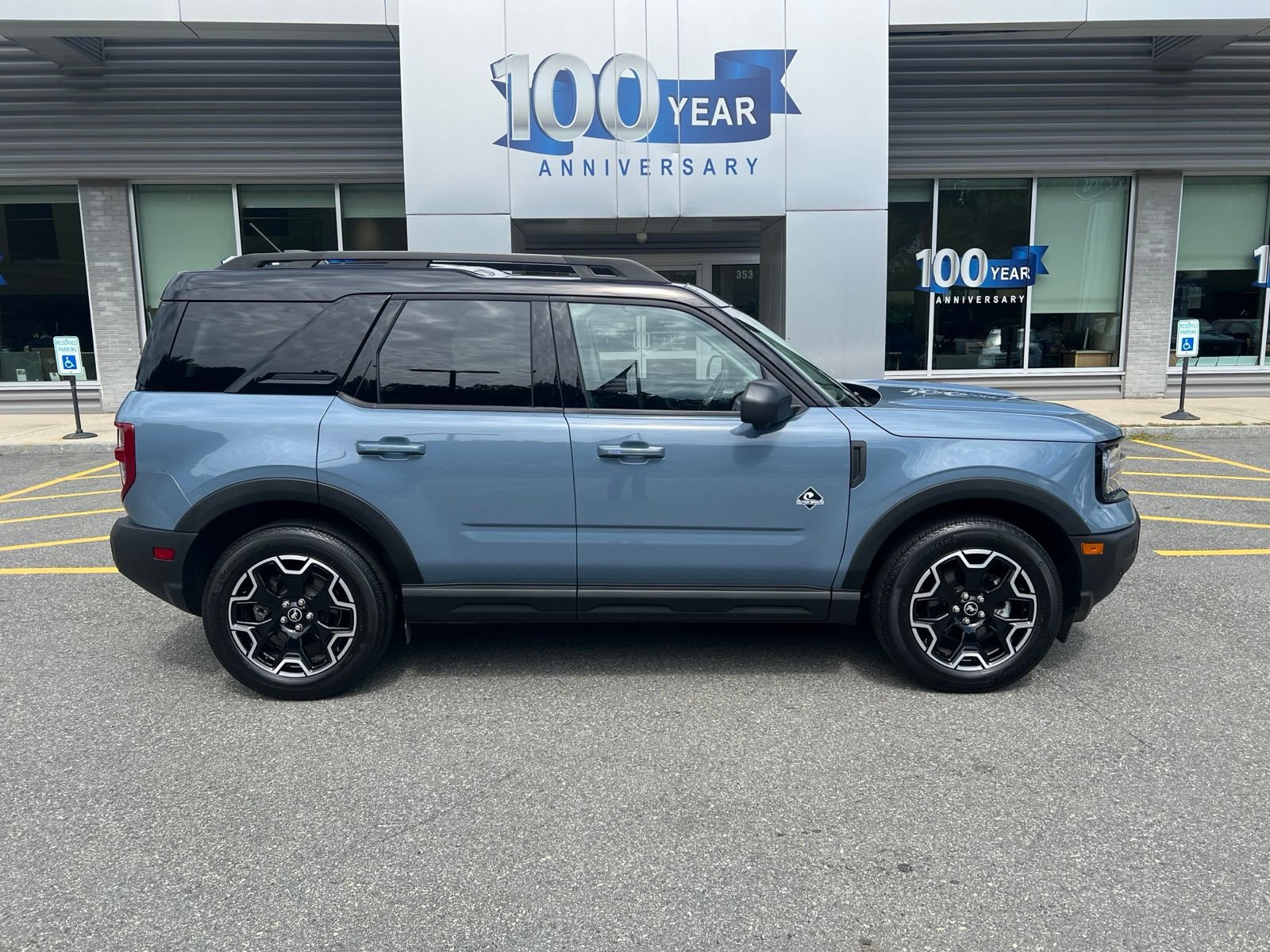 Used 2025 Ford Bronco Sport Outer Banks w/ Outer Banks Tech Package+ AWD/4WD image 7