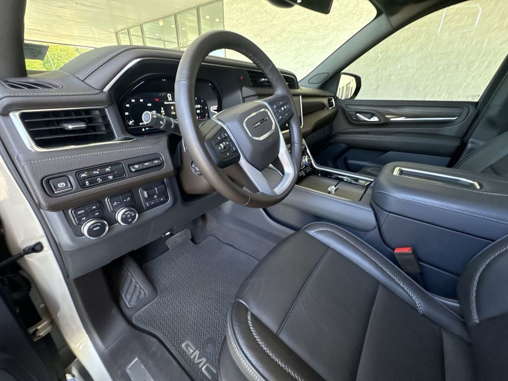 Certified 2024 GMC Yukon XL Denali w/ Max Trailering Package AWD/4WD image 10