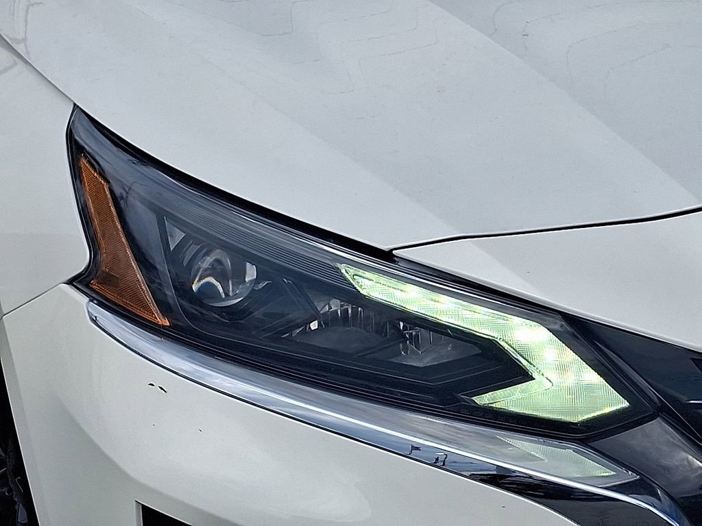 Used 2025 Nissan Altima 2.5 SV w/ SV Special Edition Package image 10
