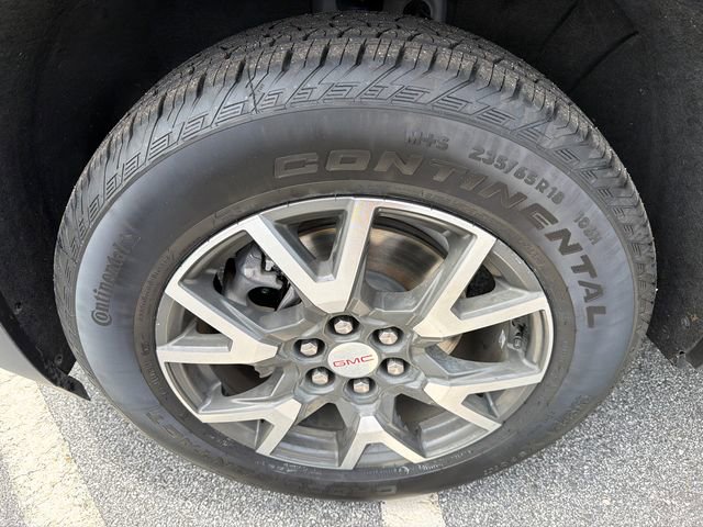 Used 2021 GMC Acadia SLE w/ Driver Convenience Package FWD image 11