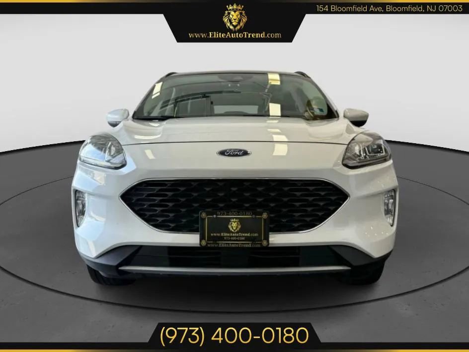 Used 2020 Ford Escape SEL image 2