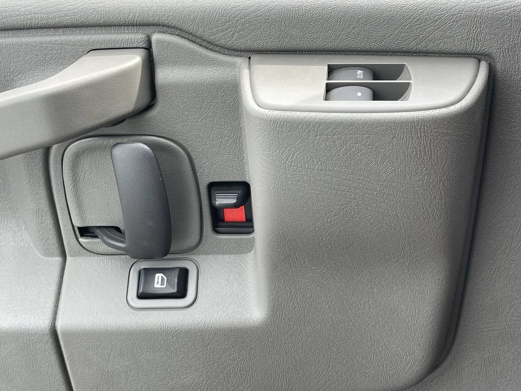 New 2025 GMC Savana 3500 w/ Power Convenience Package RWD image 22