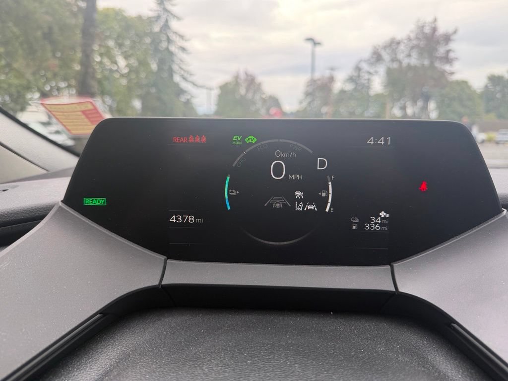 Used 2023 Toyota Prius Prime FWD image 23