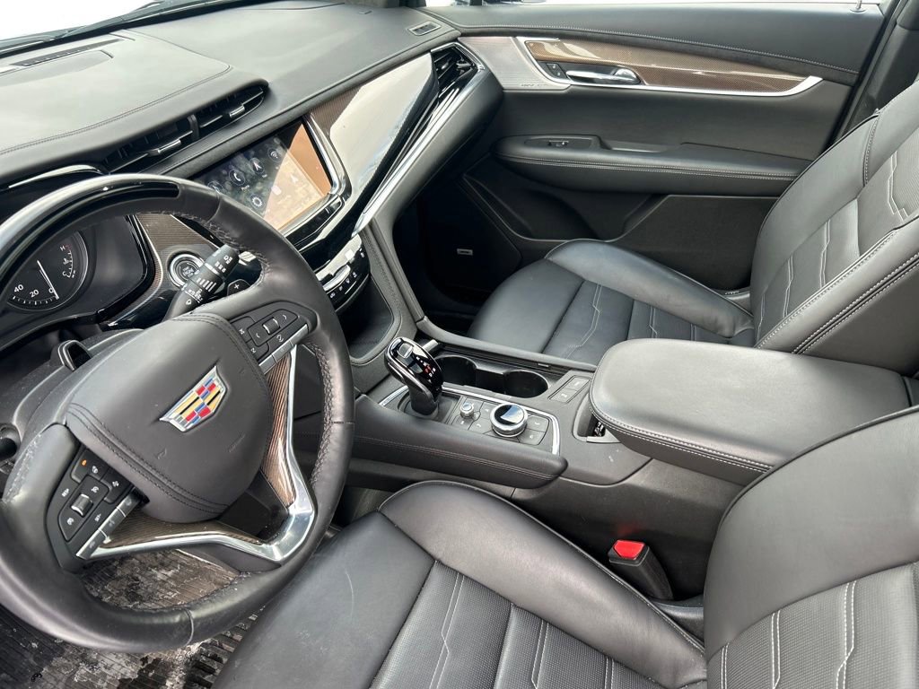 Used 2023 Cadillac XT6 Premium Luxury w/ Platinum Package image 1