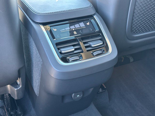 Certified 2024 Volvo XC90 B6 Plus w/ Protection Package Premier AWD/4WD image 15