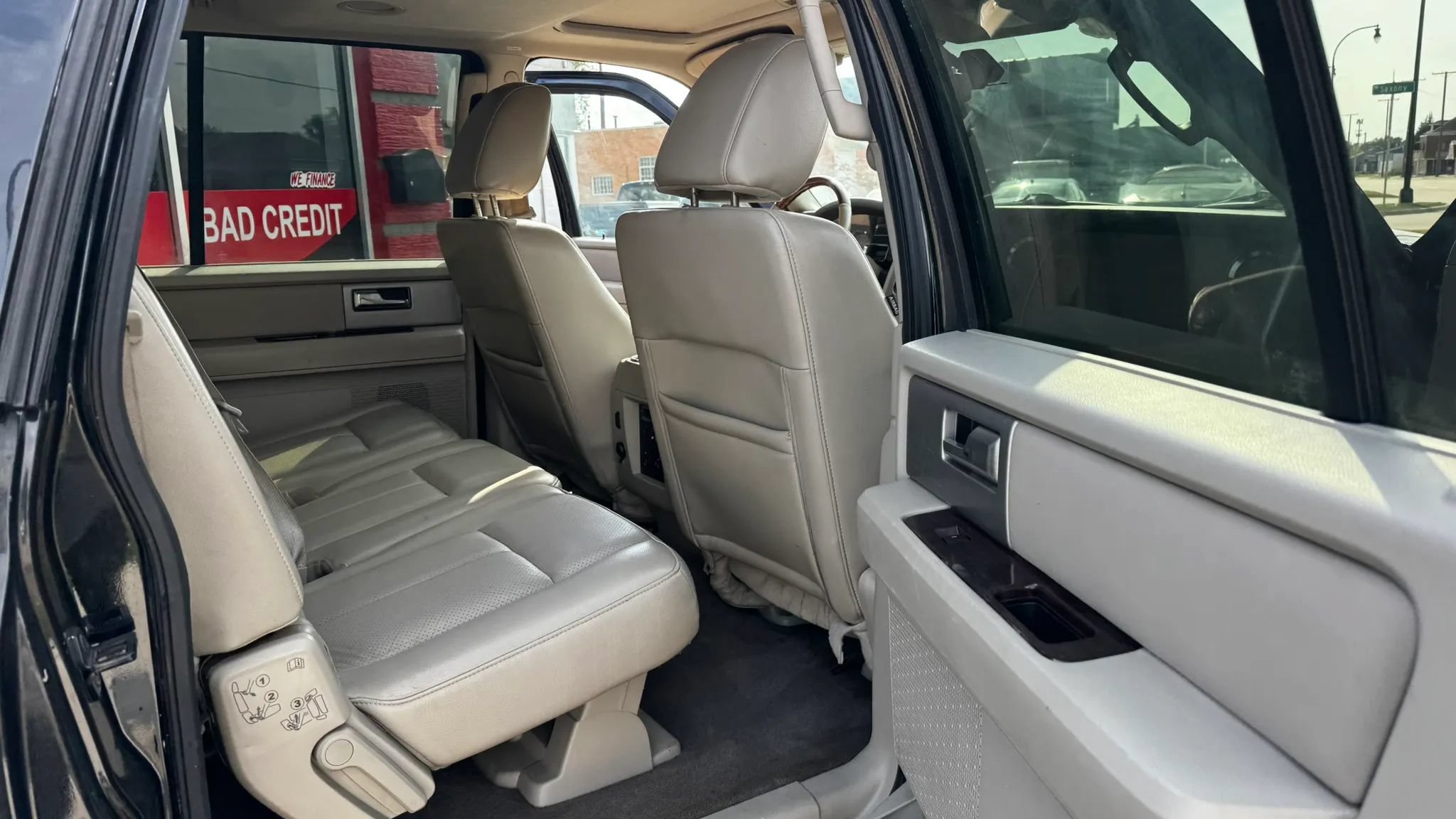 Used 2010 Ford Expedition EL Limited AWD/4WD image 16