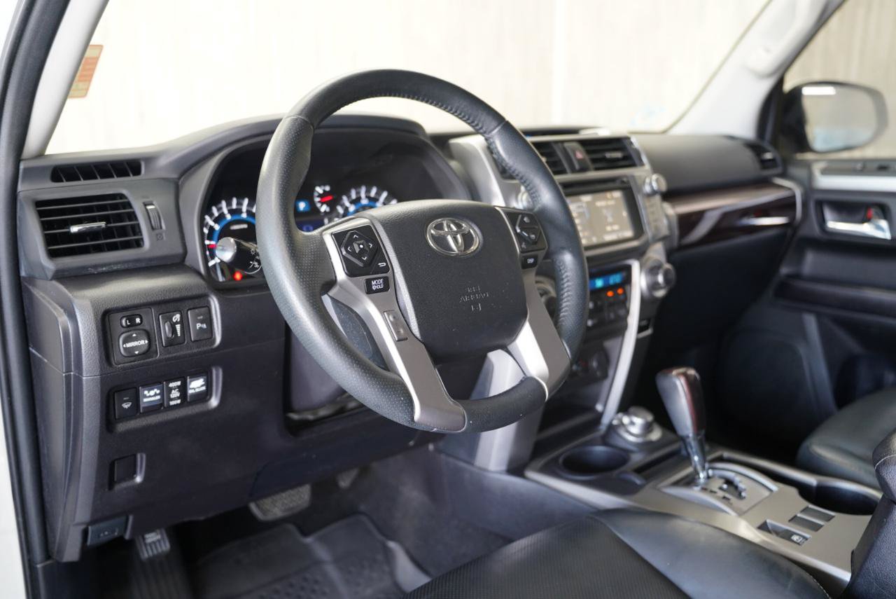 Used 2016 Toyota 4Runner Limited AWD/4WD image 11