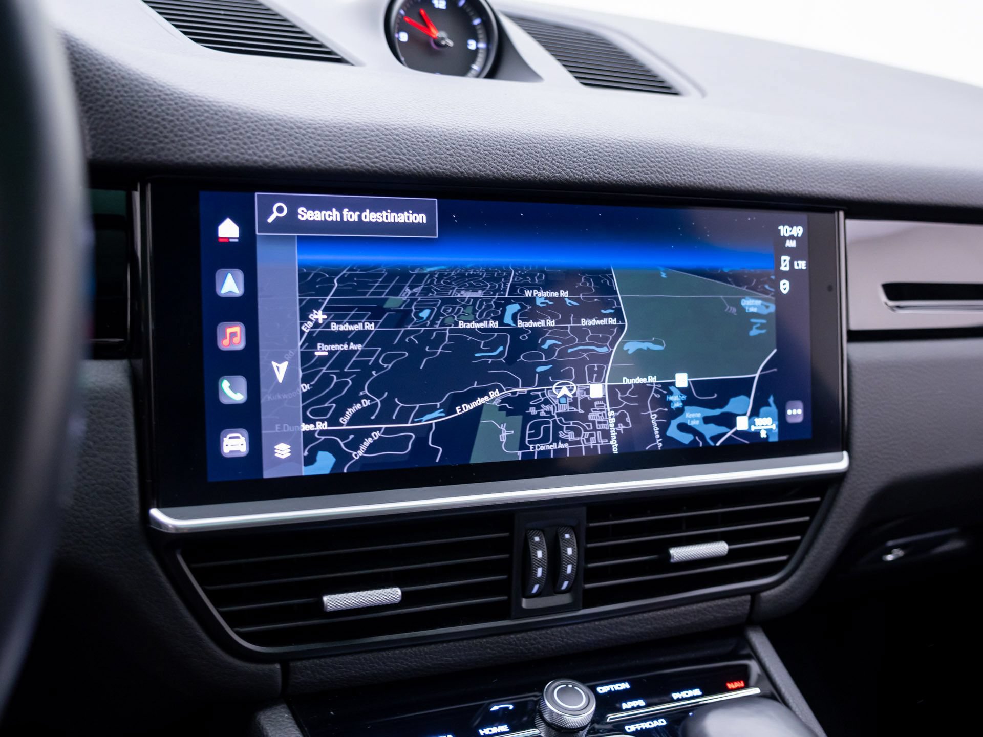 Certified 2023 Porsche Cayenne AWD/4WD image 24