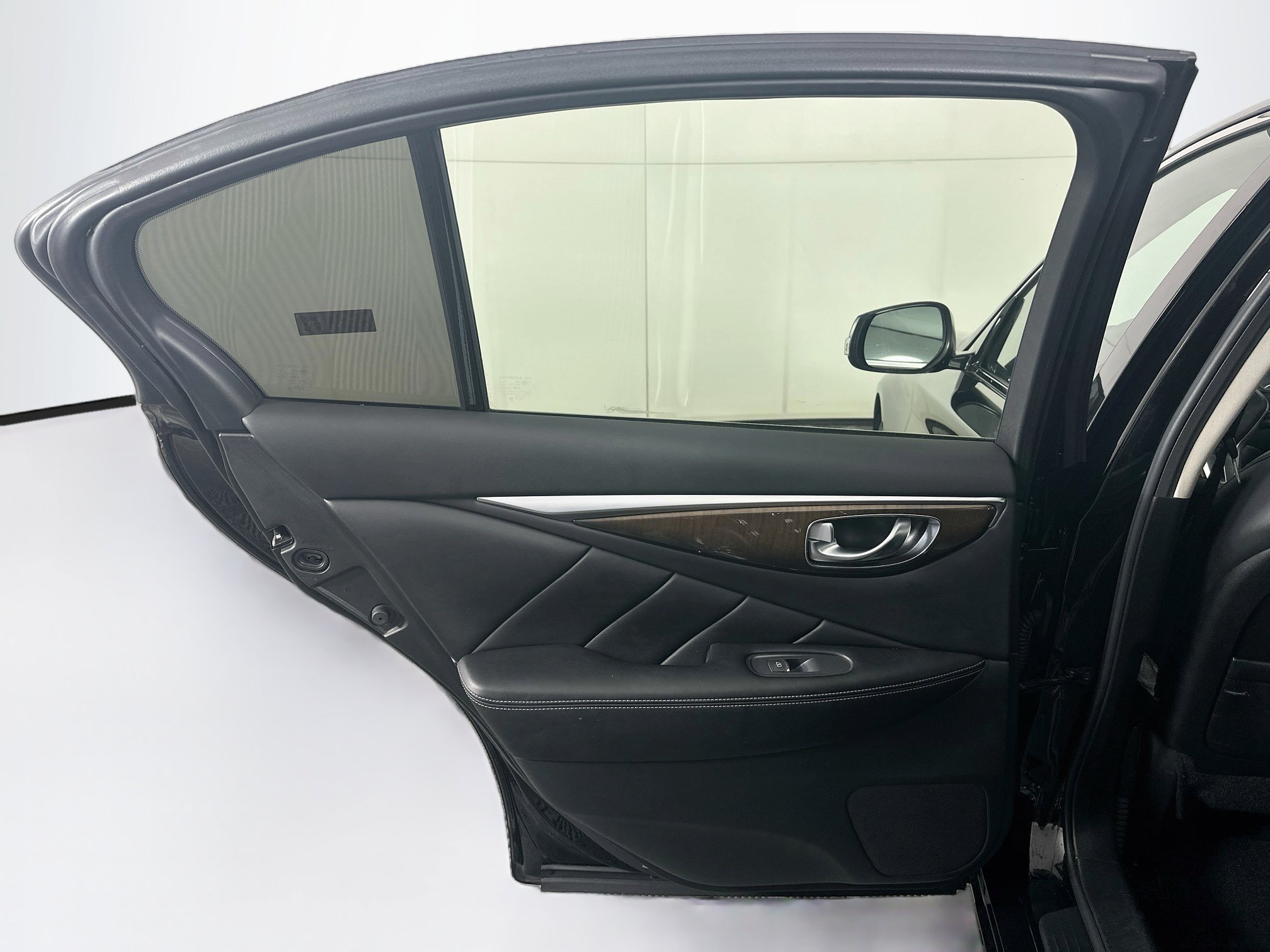 Used 2018 INFINITI Q50 Luxe RWD image 25