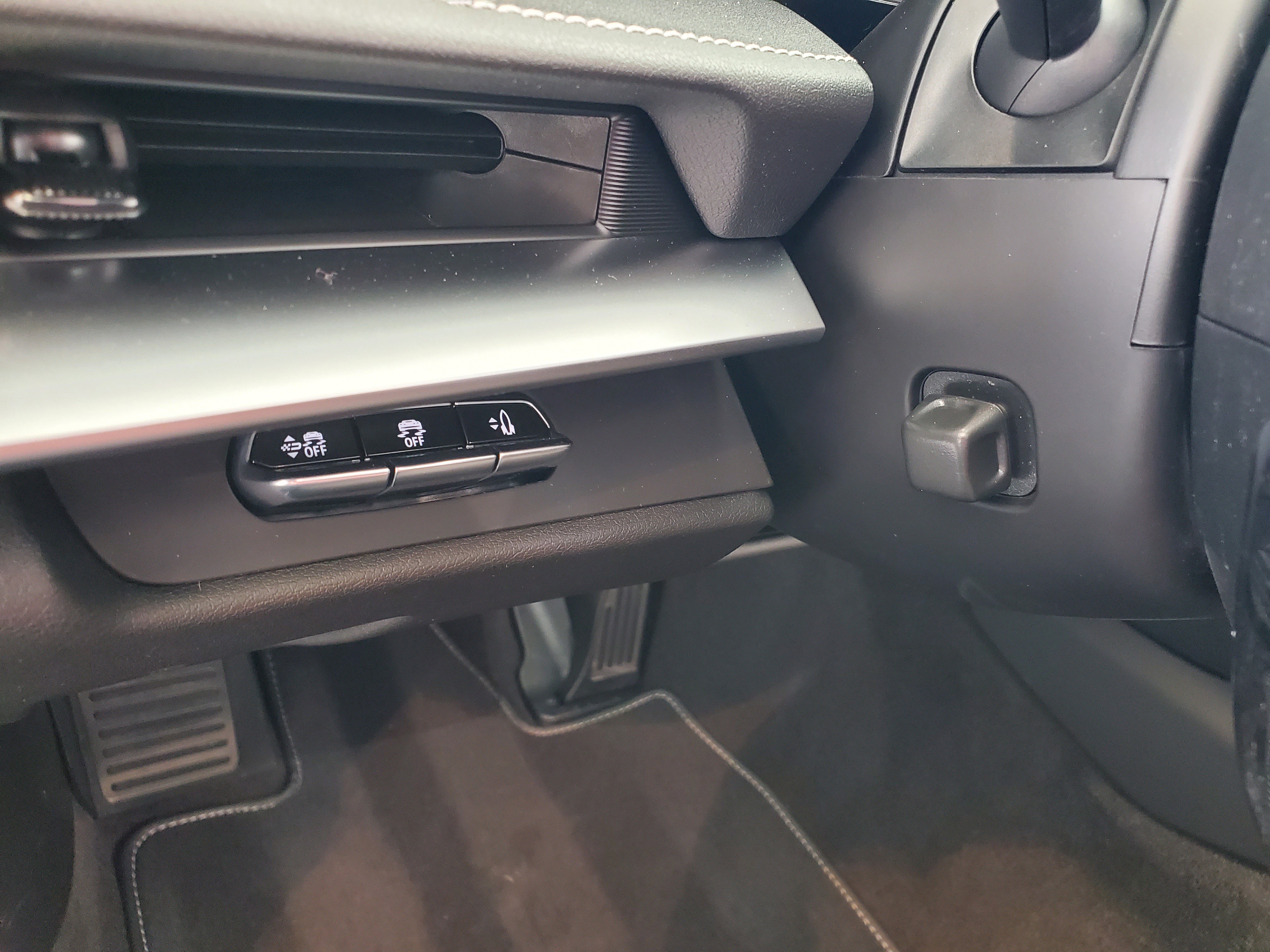 New 2026 Chevrolet Corvette Z06 w/ Battery Protection Package image 12