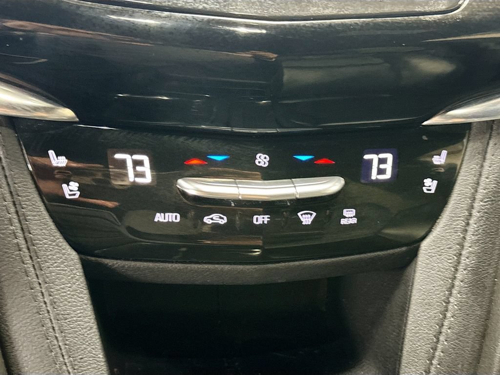 Used 2023 Cadillac XT6 Sport AWD/4WD image 17