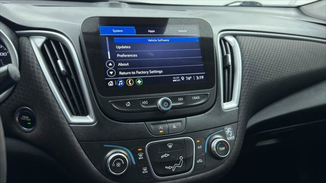 Used 2024 Chevrolet Malibu LS w/ Driver Confidence Package FWD image 33