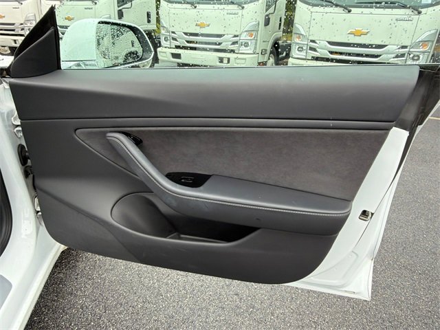 Used 2018 Tesla Model 3 Mid Range image 14