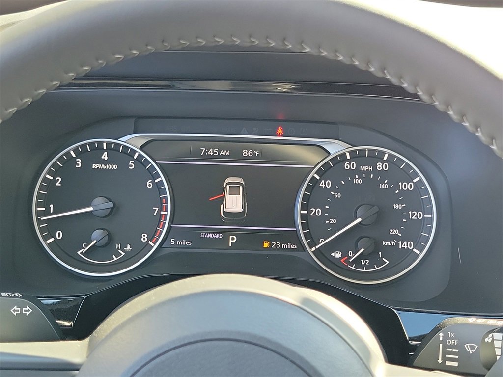 New 2025 Nissan Pathfinder SV image 8