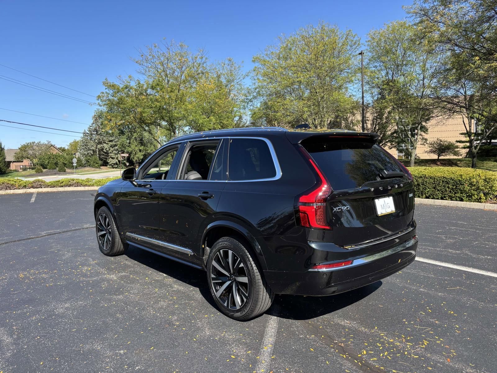 Used 2026 Volvo XC90 B5 Core w/ Protection Package Premier AWD/4WD image 5