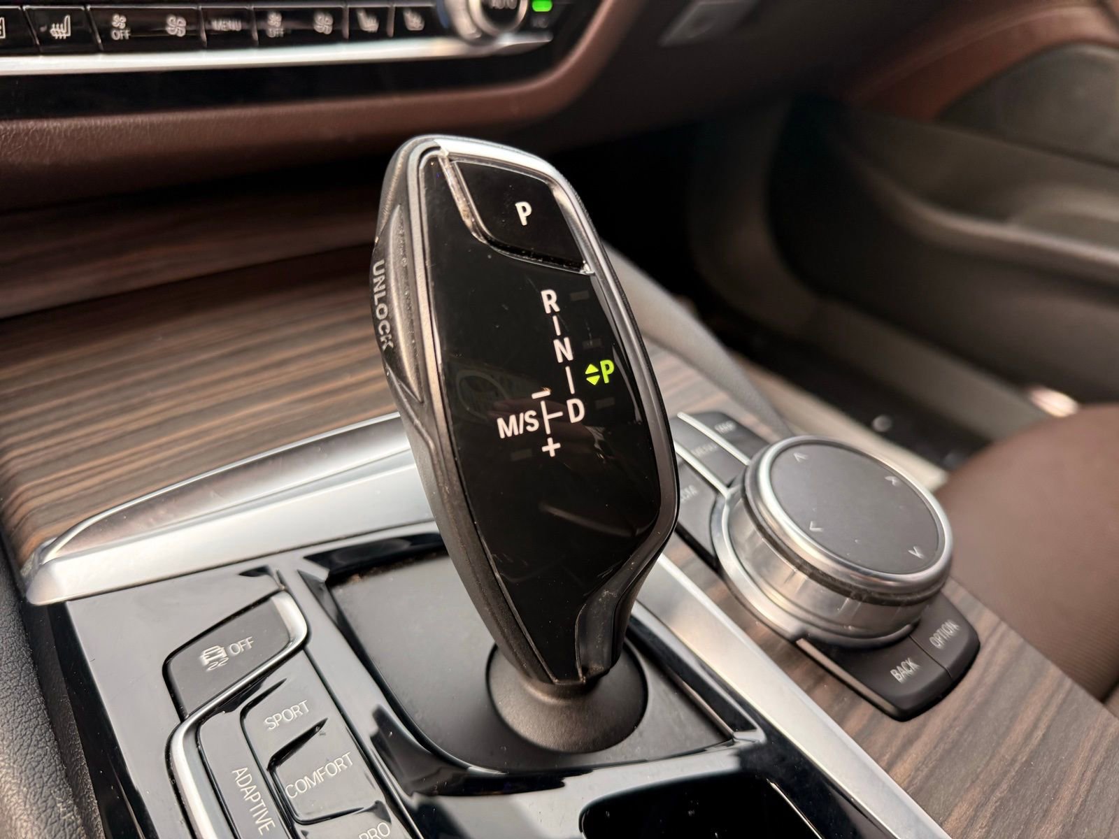 Used 2017 BMW 540i xDrive image 24