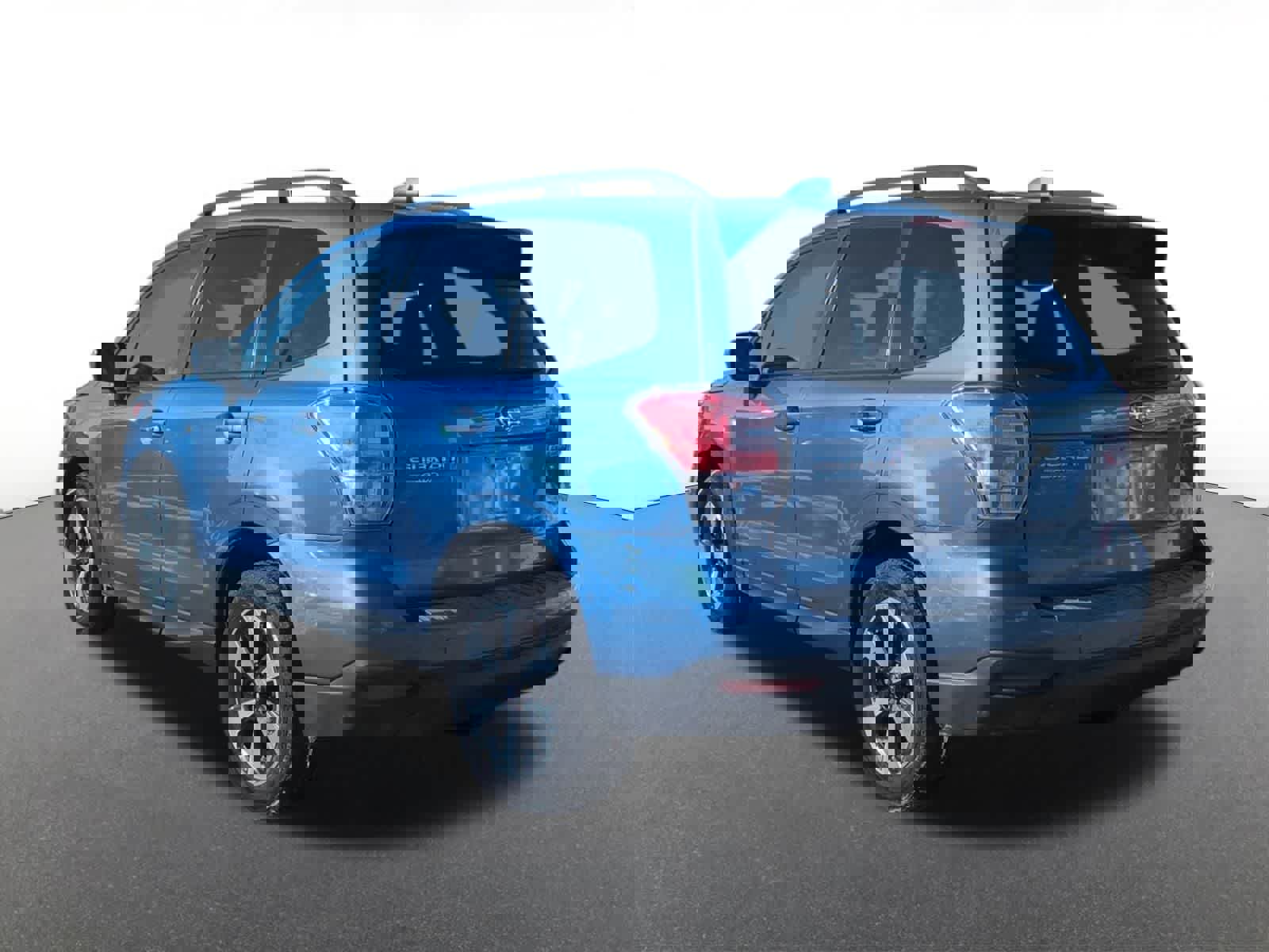 Used 2018 Subaru Forester 2.5i Premium w/ All-Weather Package image 4