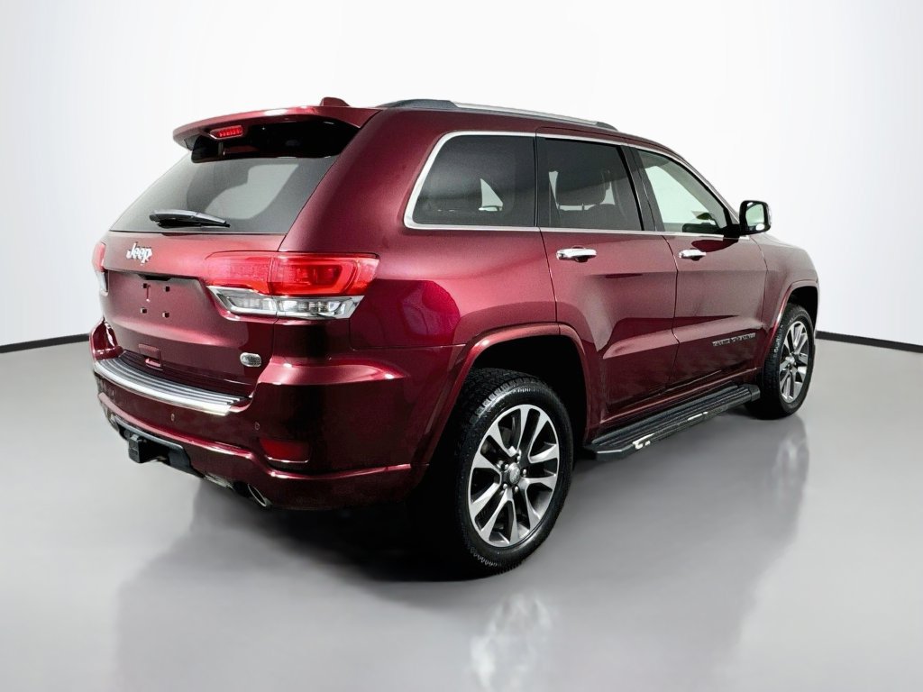 Used 2018 Jeep Grand Cherokee Overland AWD/4WD image 8