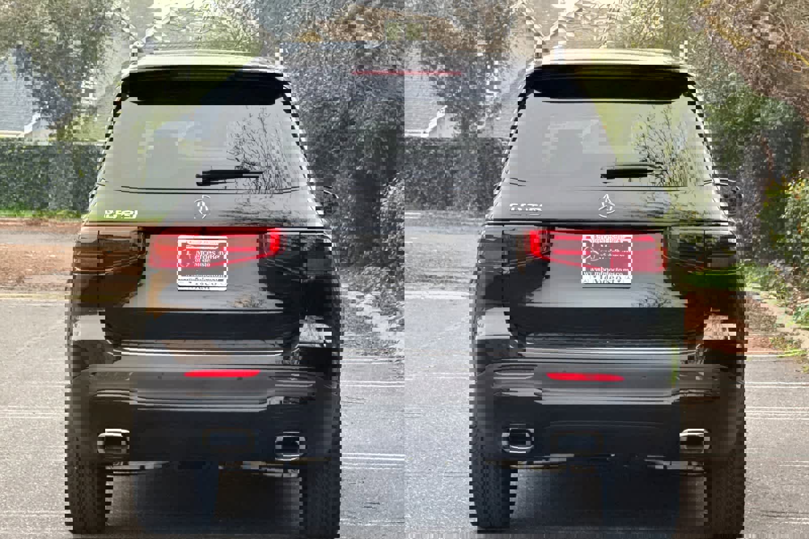 New 2026 Mercedes-Benz GLB 250 image 4