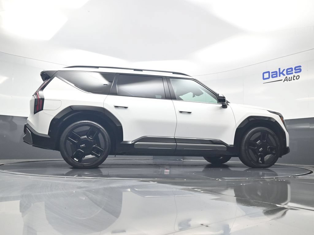Certified 2024 Kia EV9 GT-Line AWD/4WD image 50
