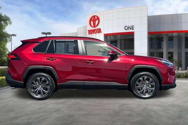 Used 2023 Toyota RAV4 XLE Premium AWD/4WD image 3