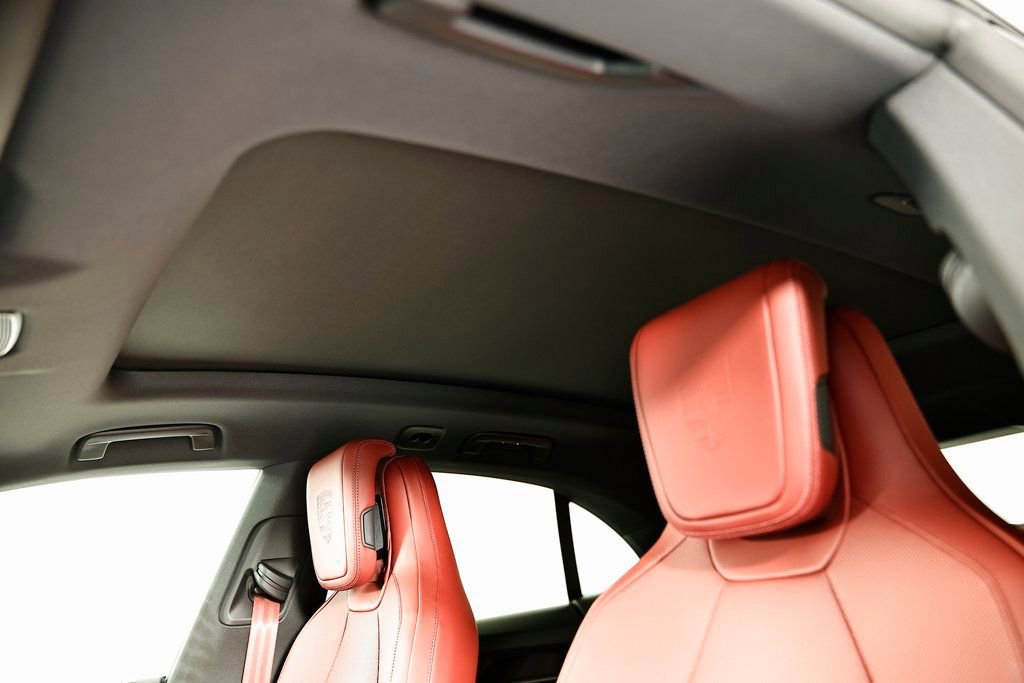 New 2026 Porsche Macan Electric image 23