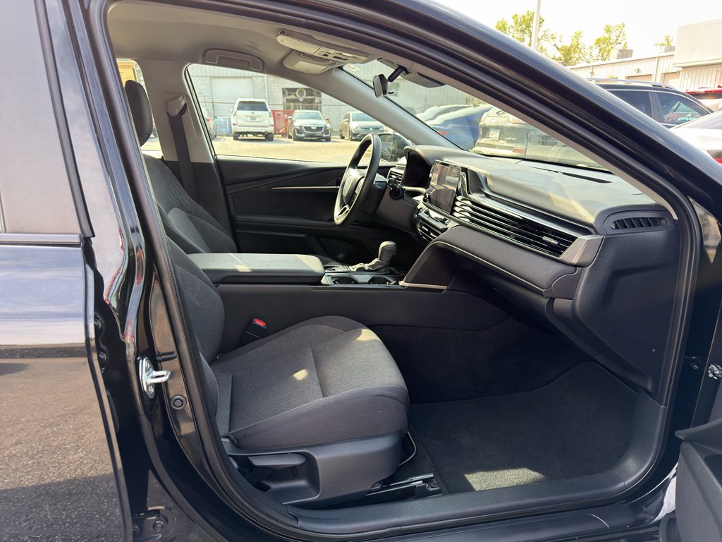 Used 2025 Toyota Camry LE image 24